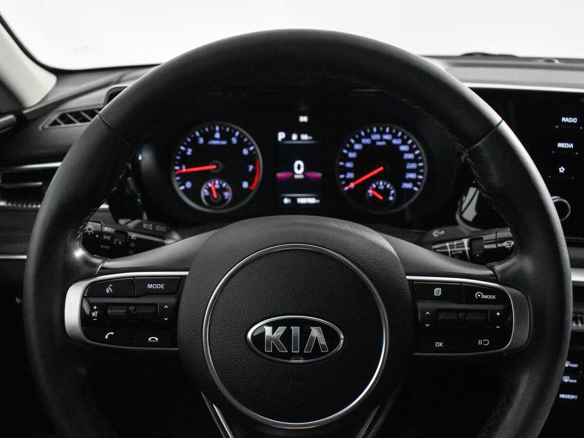 Купить Kia K5 с пробегом. Фото: #19