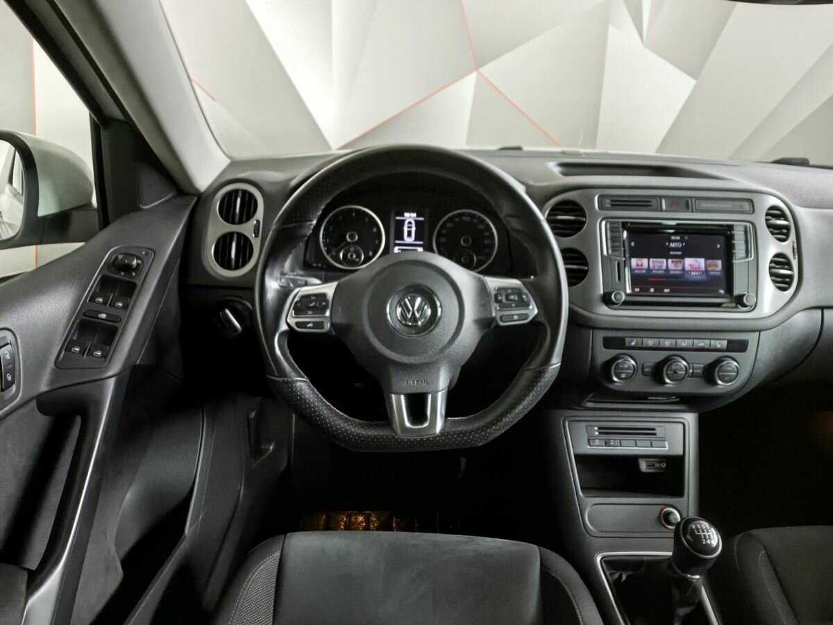 Купить Volkswagen Tiguan с пробегом. Фото: #13