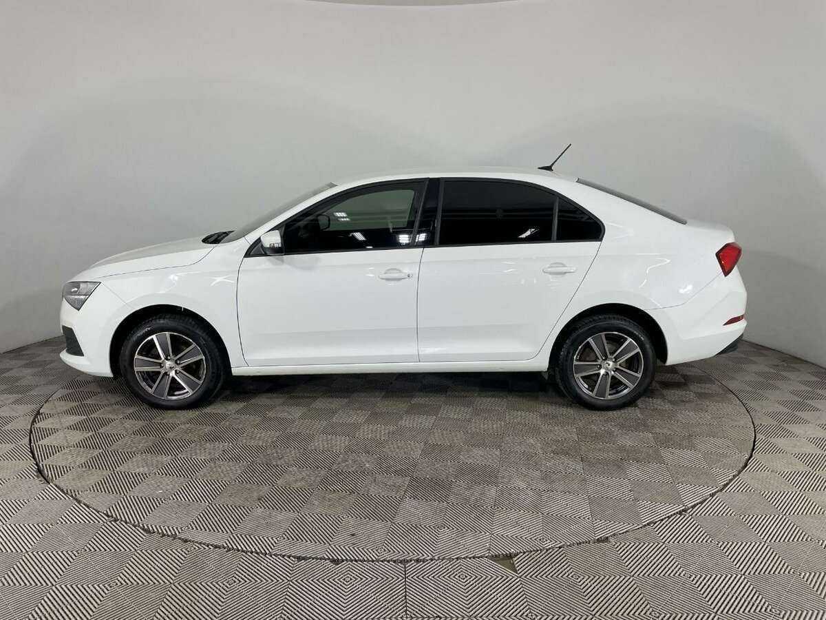Купить Skoda Rapid с пробегом. Фото: #4