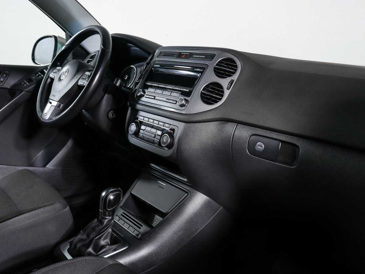 Купить Volkswagen Tiguan с пробегом. Фото: #8