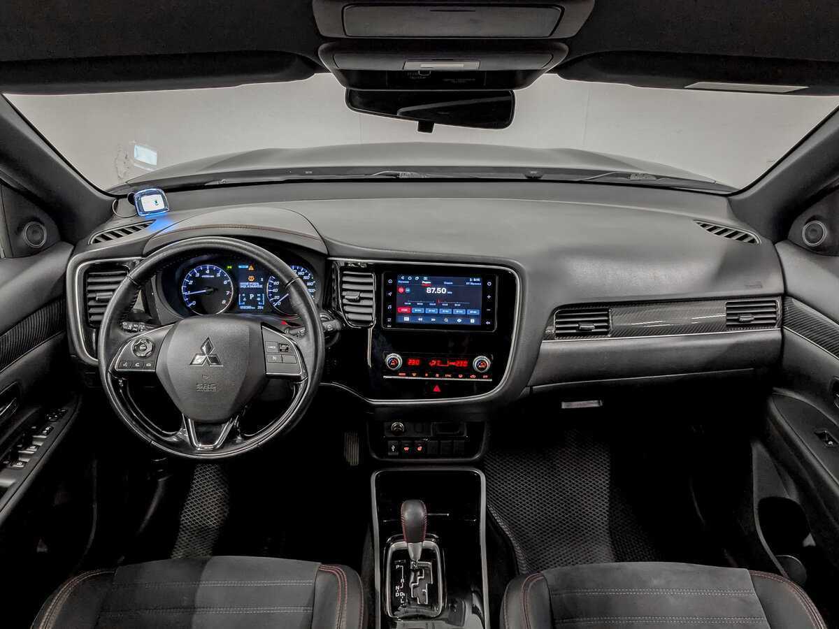 Купить Mitsubishi Outlander с пробегом. Фото: #13