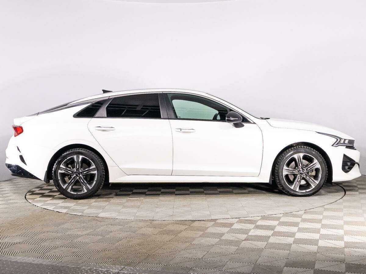 Купить Kia K5 с пробегом. Фото: #2