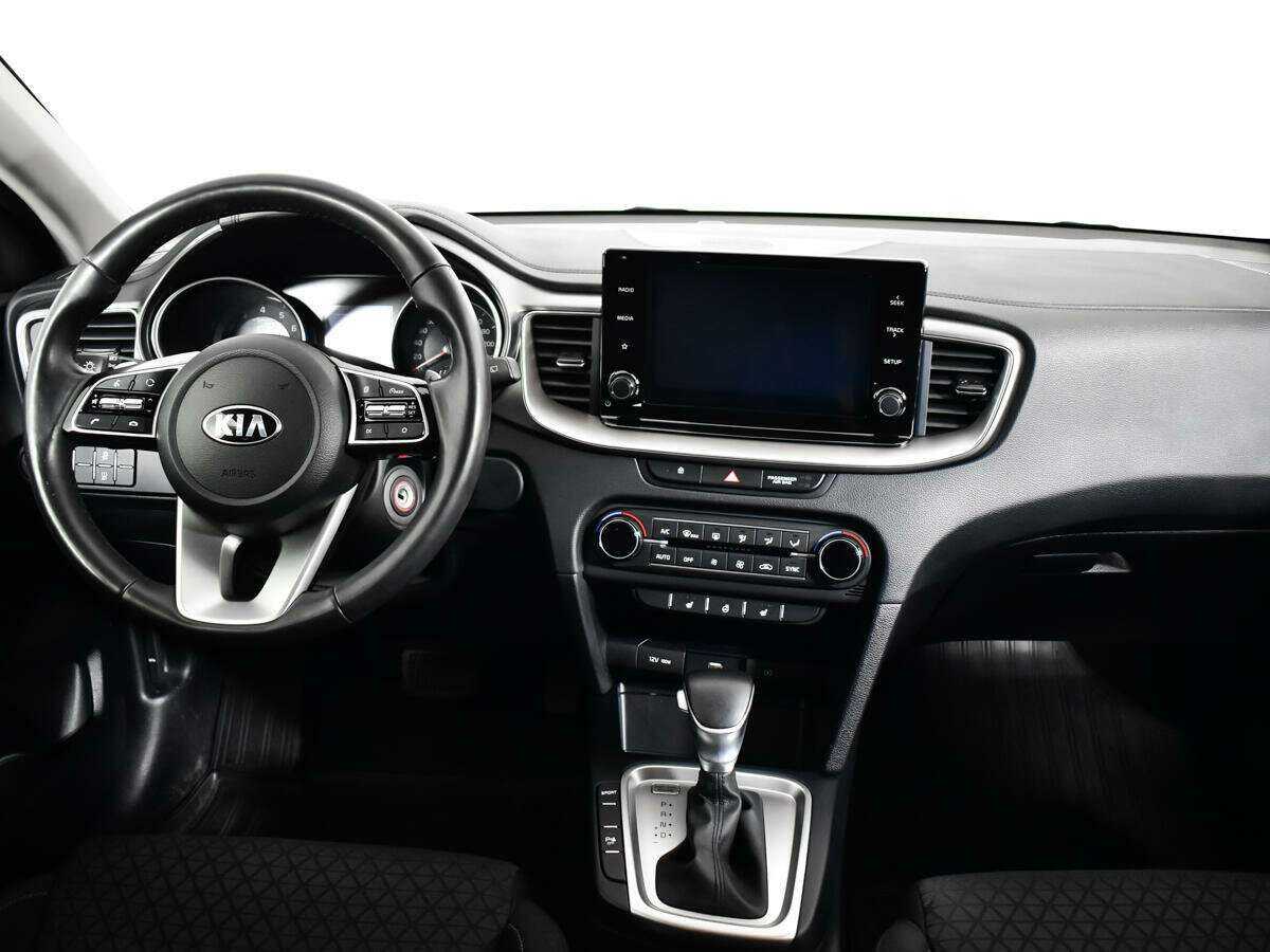 Купить Kia Ceed с пробегом. Фото: #11