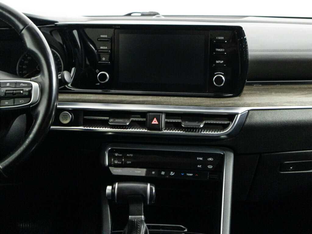 Купить Kia K5 с пробегом. Фото: #13