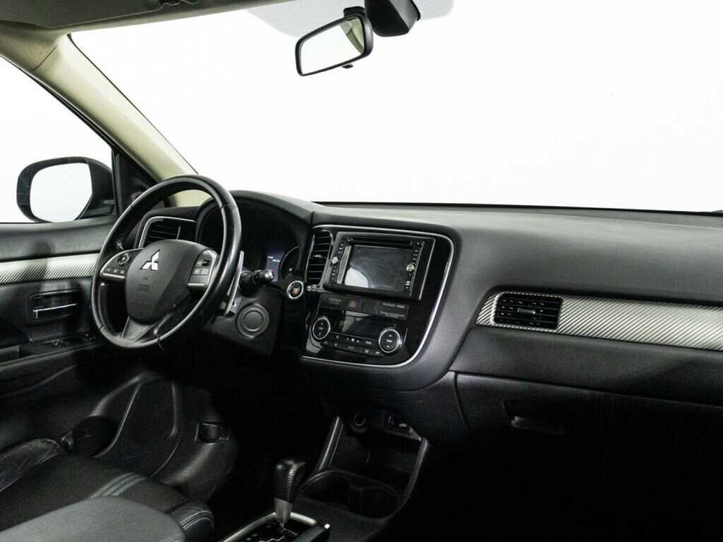 Купить Mitsubishi Outlander с пробегом. Фото: #8