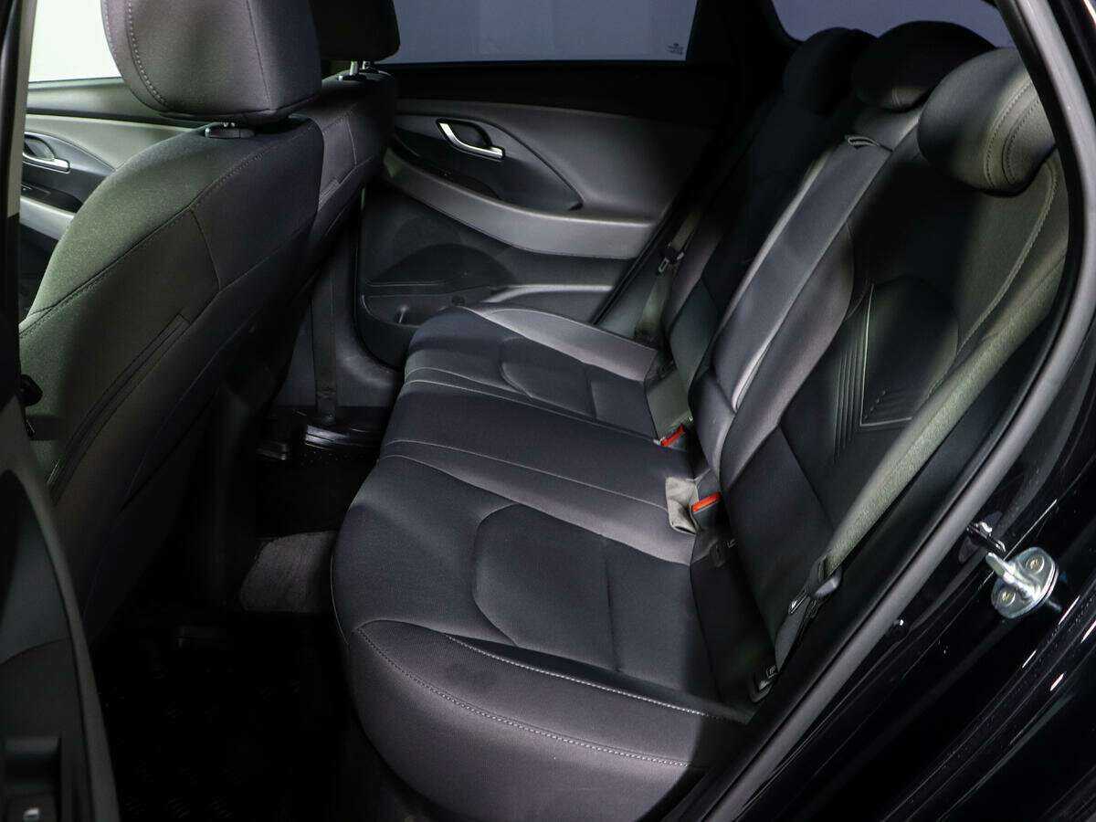 Купить Hyundai i30 с пробегом. Фото: #7