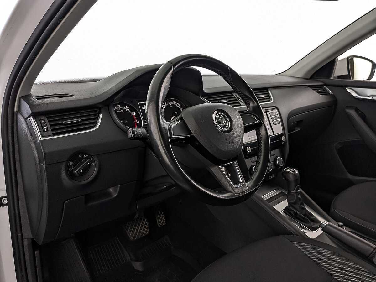 Купить Skoda Octavia с пробегом. Фото: #14