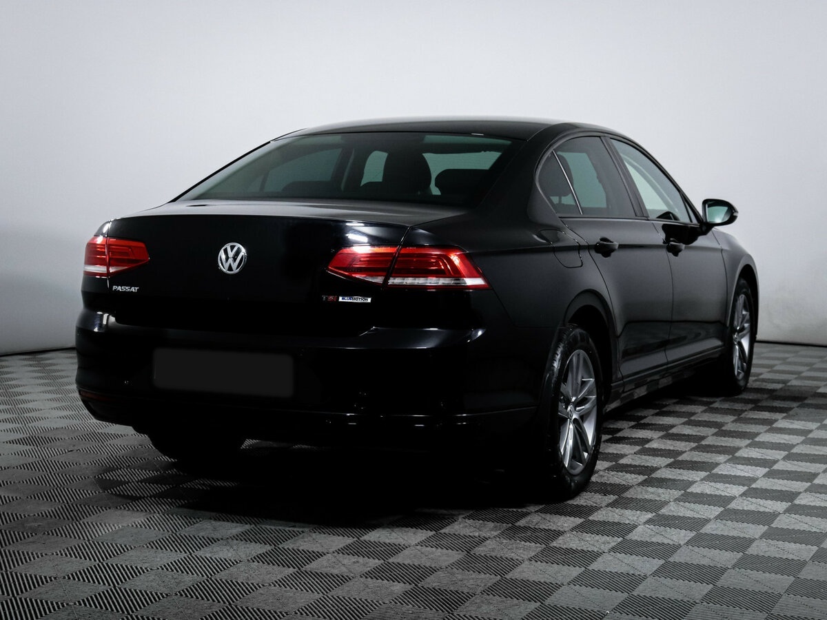 Купить Volkswagen Passat с пробегом. Фото: #3