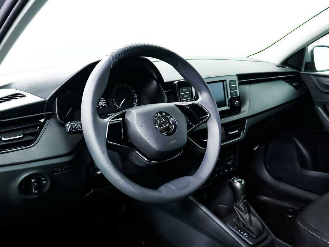 Купить Skoda Rapid с пробегом. Фото: #12
