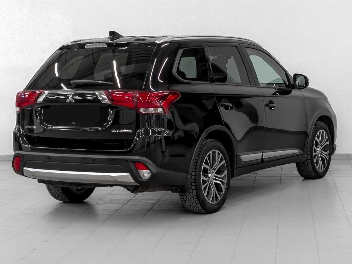 Купить Mitsubishi Outlander с пробегом. Фото: #4