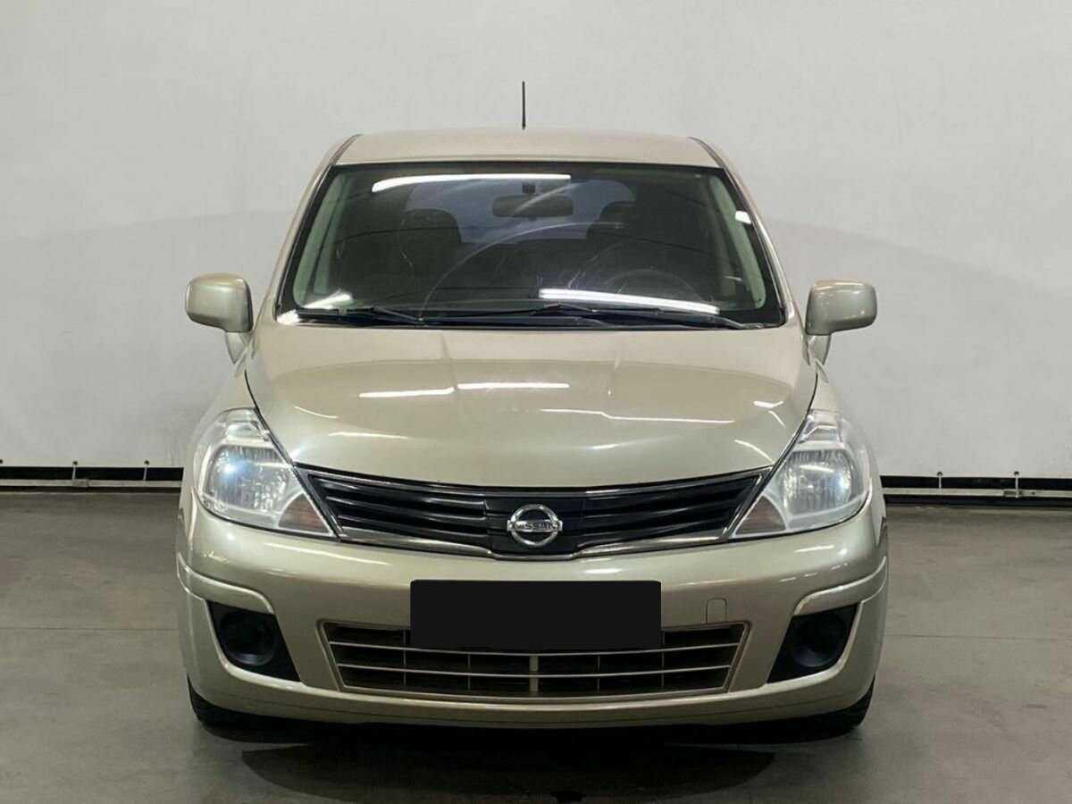 Купить Nissan Tiida с пробегом. Фото: #1