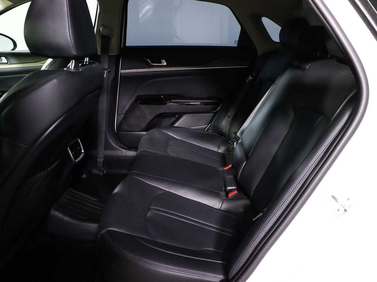 Купить Kia K5 с пробегом. Фото: #7