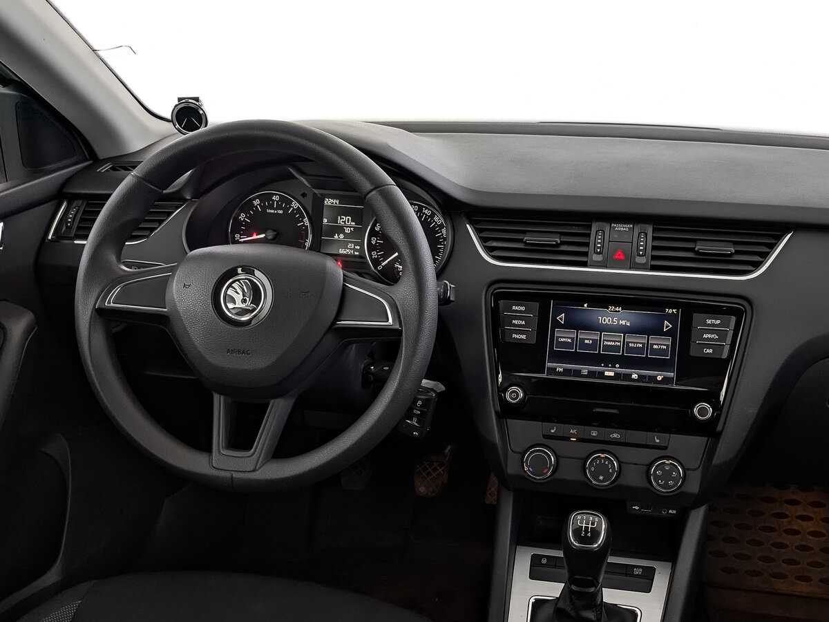 Купить Skoda Octavia с пробегом. Фото: #24