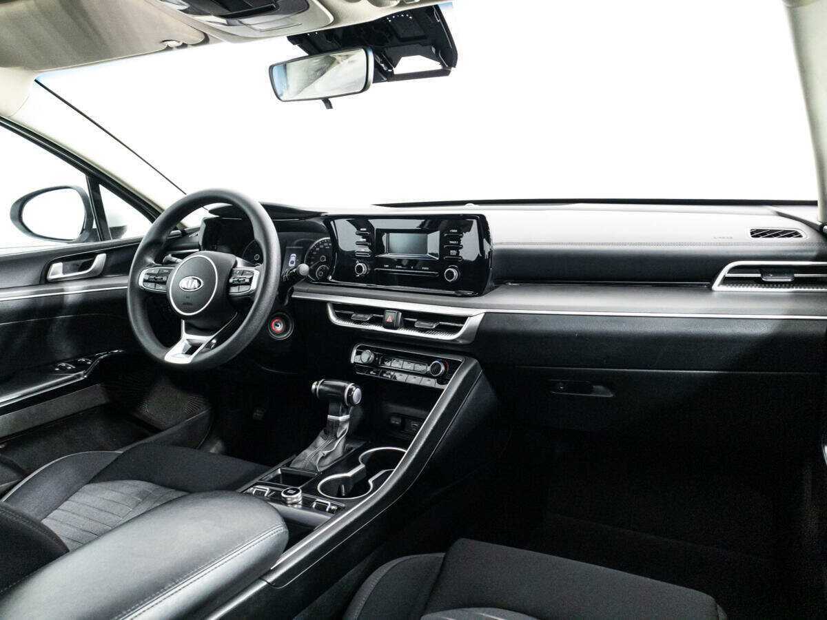 Купить Kia K5 с пробегом. Фото: #8