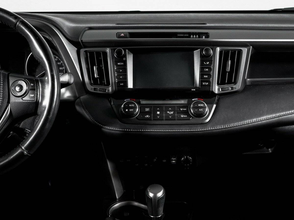 Купить Toyota RAV4 с пробегом. Фото: #12