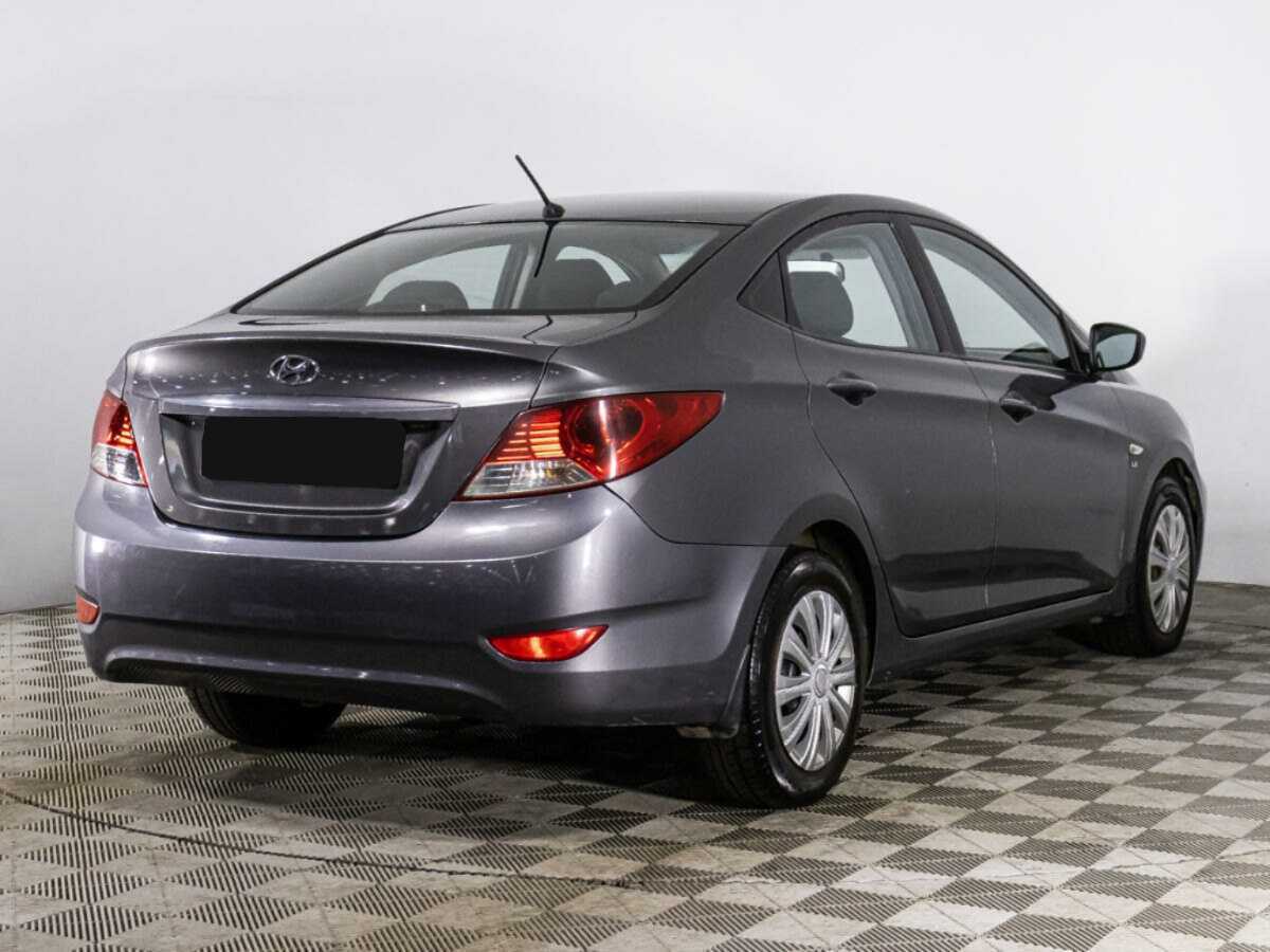 Купить Hyundai Solaris с пробегом. Фото: #4