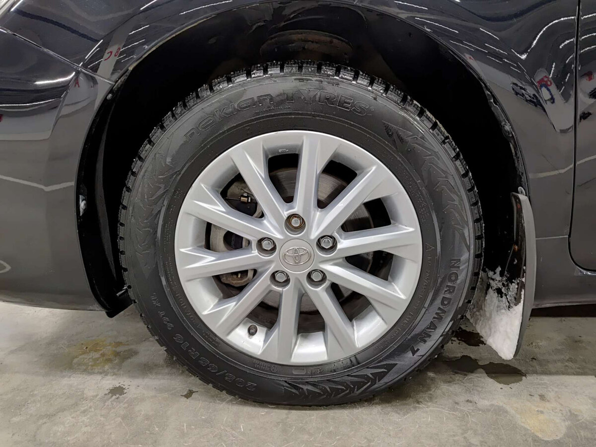 Купить Toyota Camry с пробегом. Фото: #17