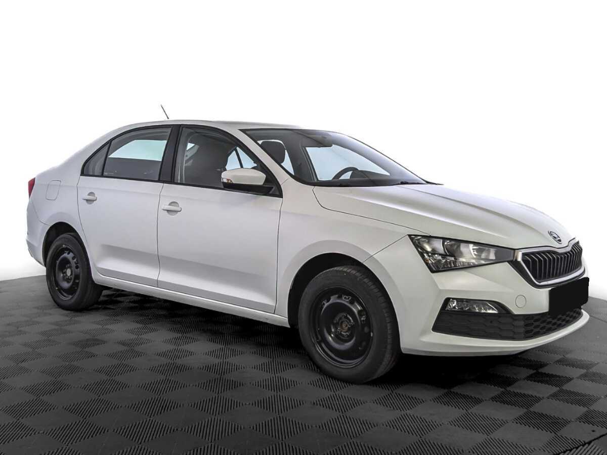 Купить Skoda Rapid с пробегом. Фото: #2