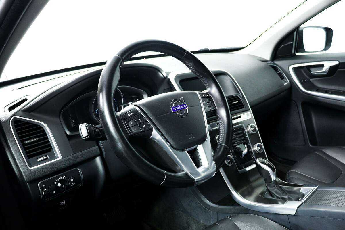 Купить Volvo XC60 с пробегом. Фото: #12