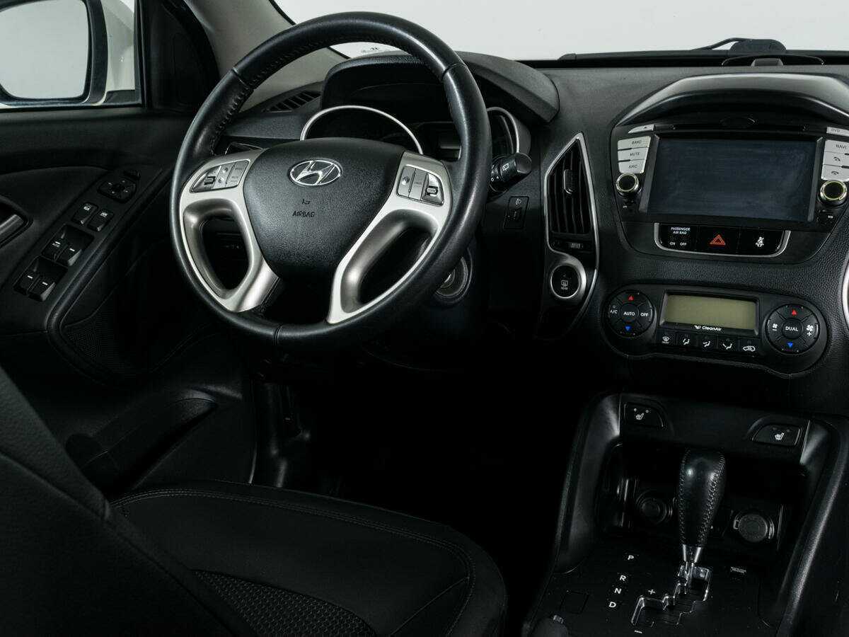 Купить Hyundai ix35 с пробегом. Фото: #10