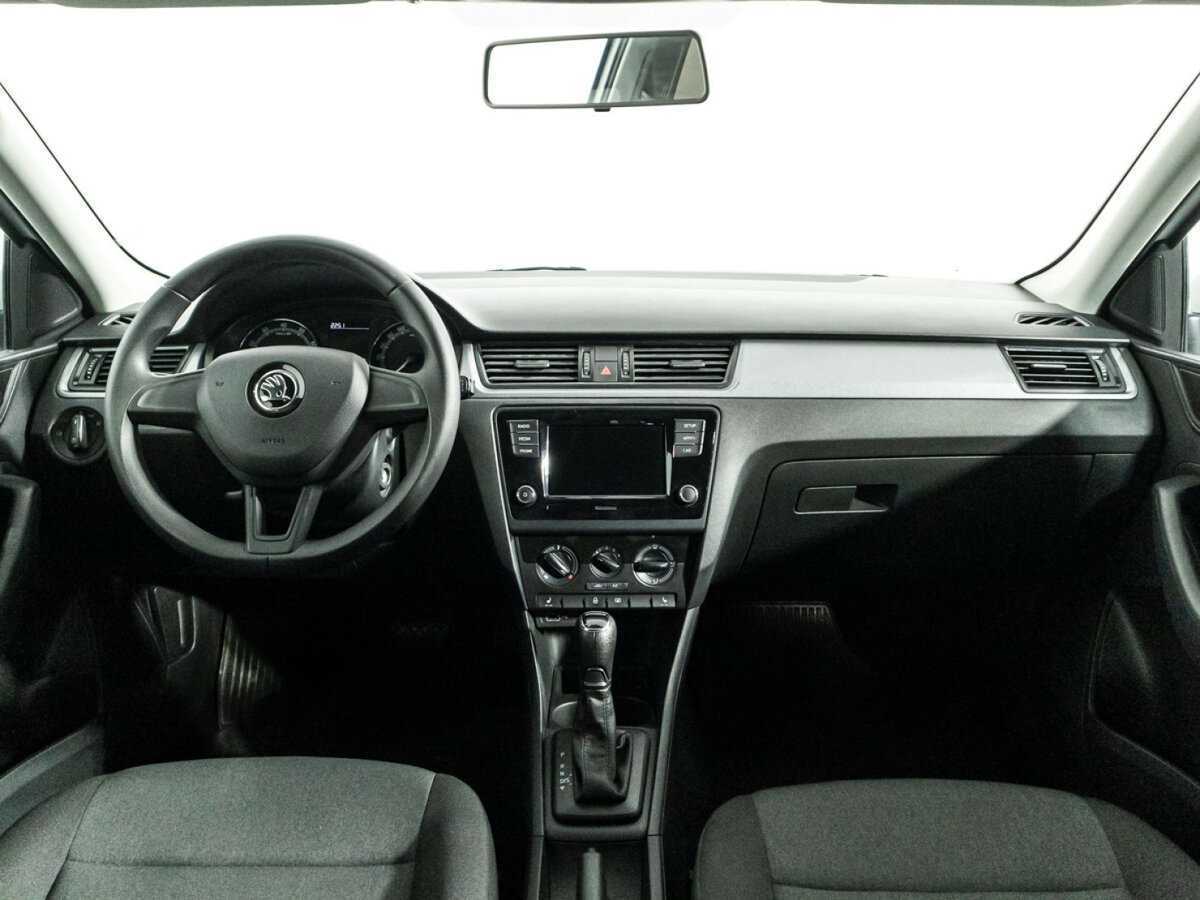 Купить Skoda Rapid с пробегом. Фото: #12