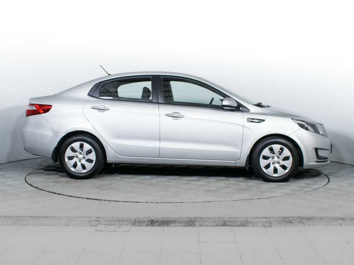 Купить Kia Rio с пробегом. Фото: #3