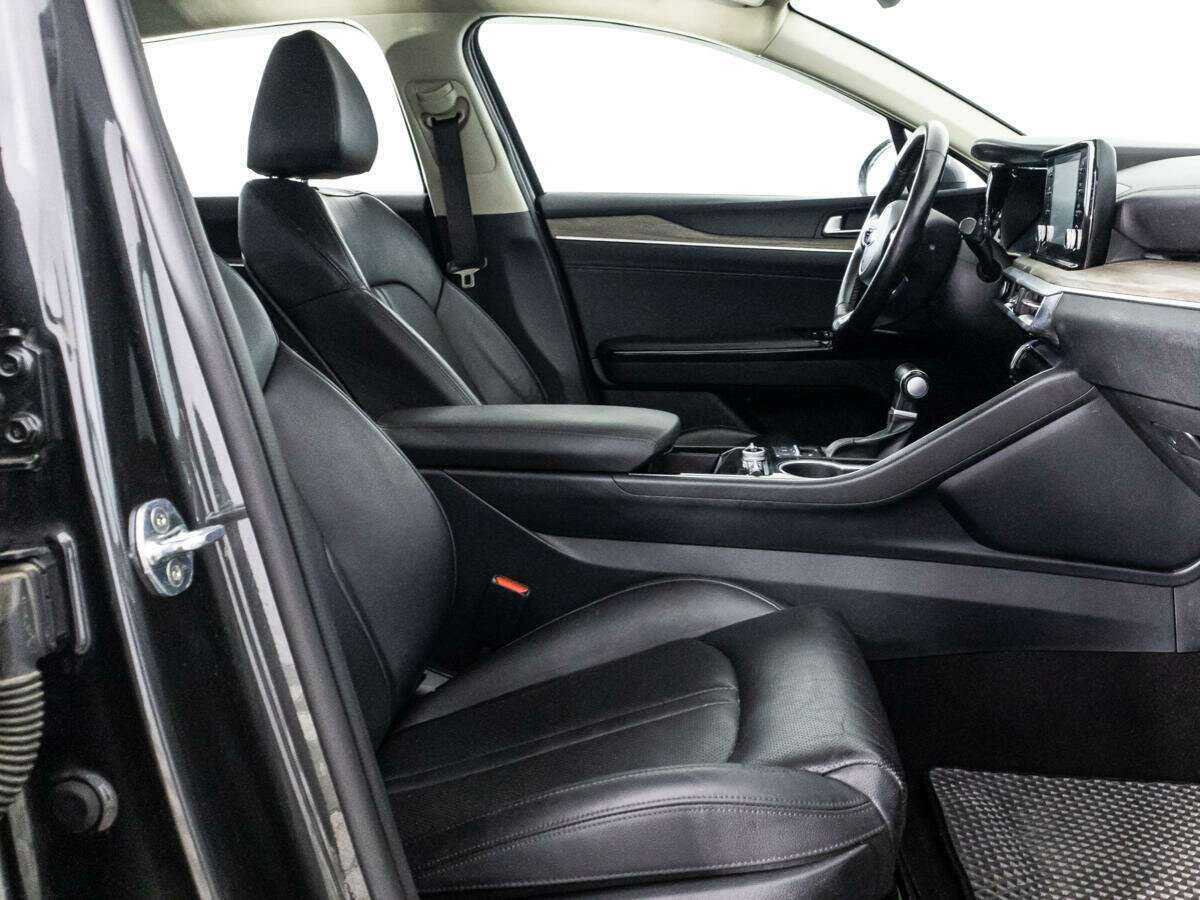 Купить Kia K5 с пробегом. Фото: #14