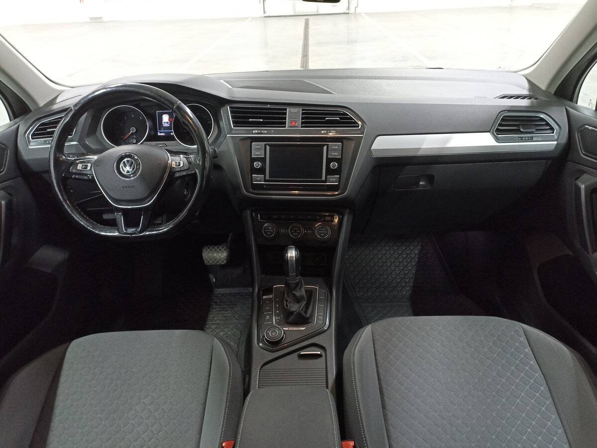 Купить Volkswagen Tiguan с пробегом. Фото: #13