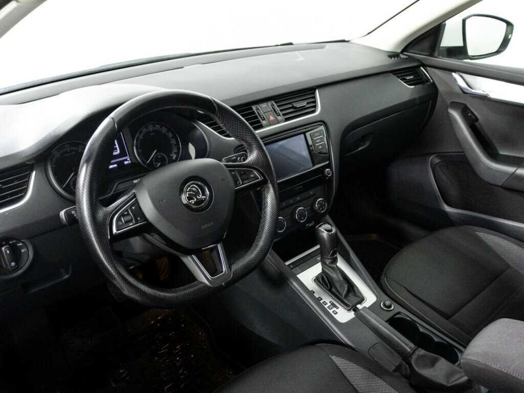 Купить Skoda Octavia с пробегом. Фото: #10