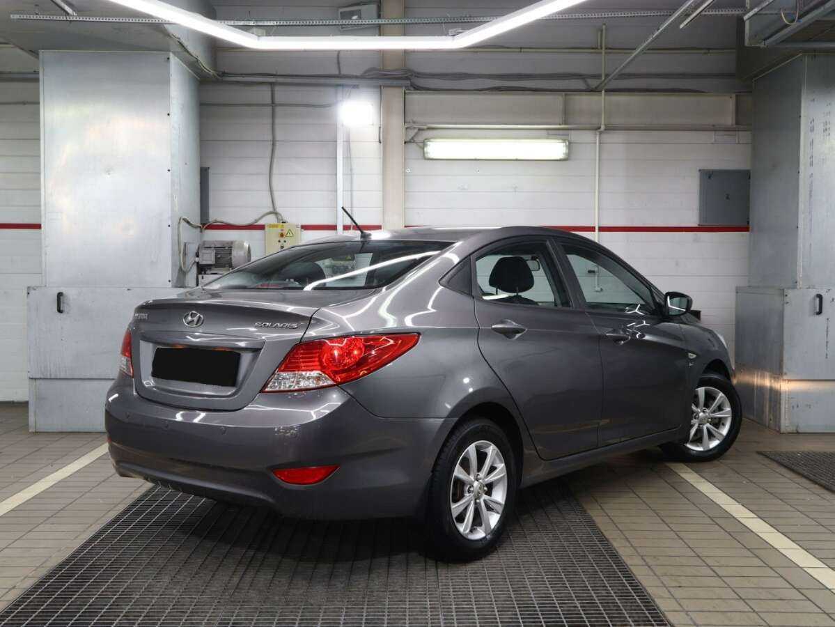 Купить Hyundai Solaris с пробегом. Фото: #1