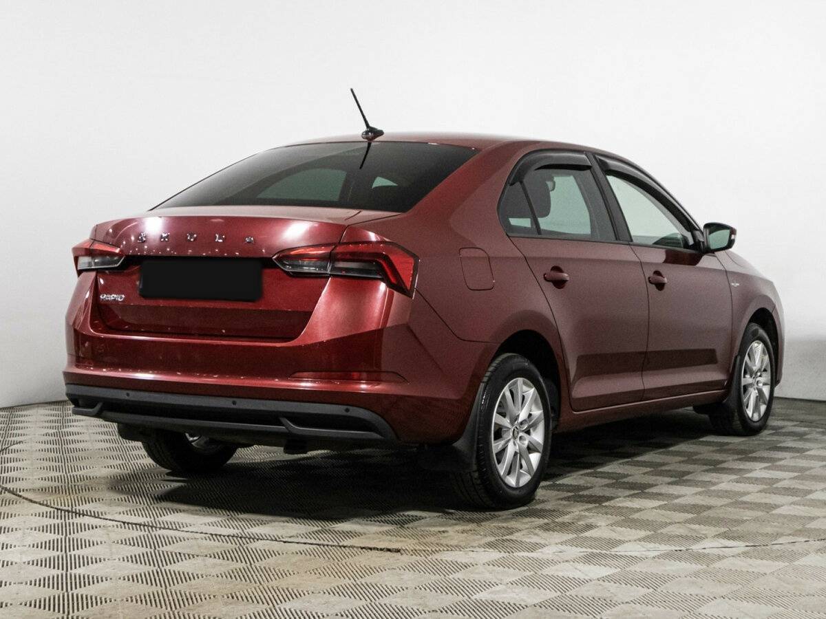 Купить Skoda Rapid с пробегом. Фото: #4