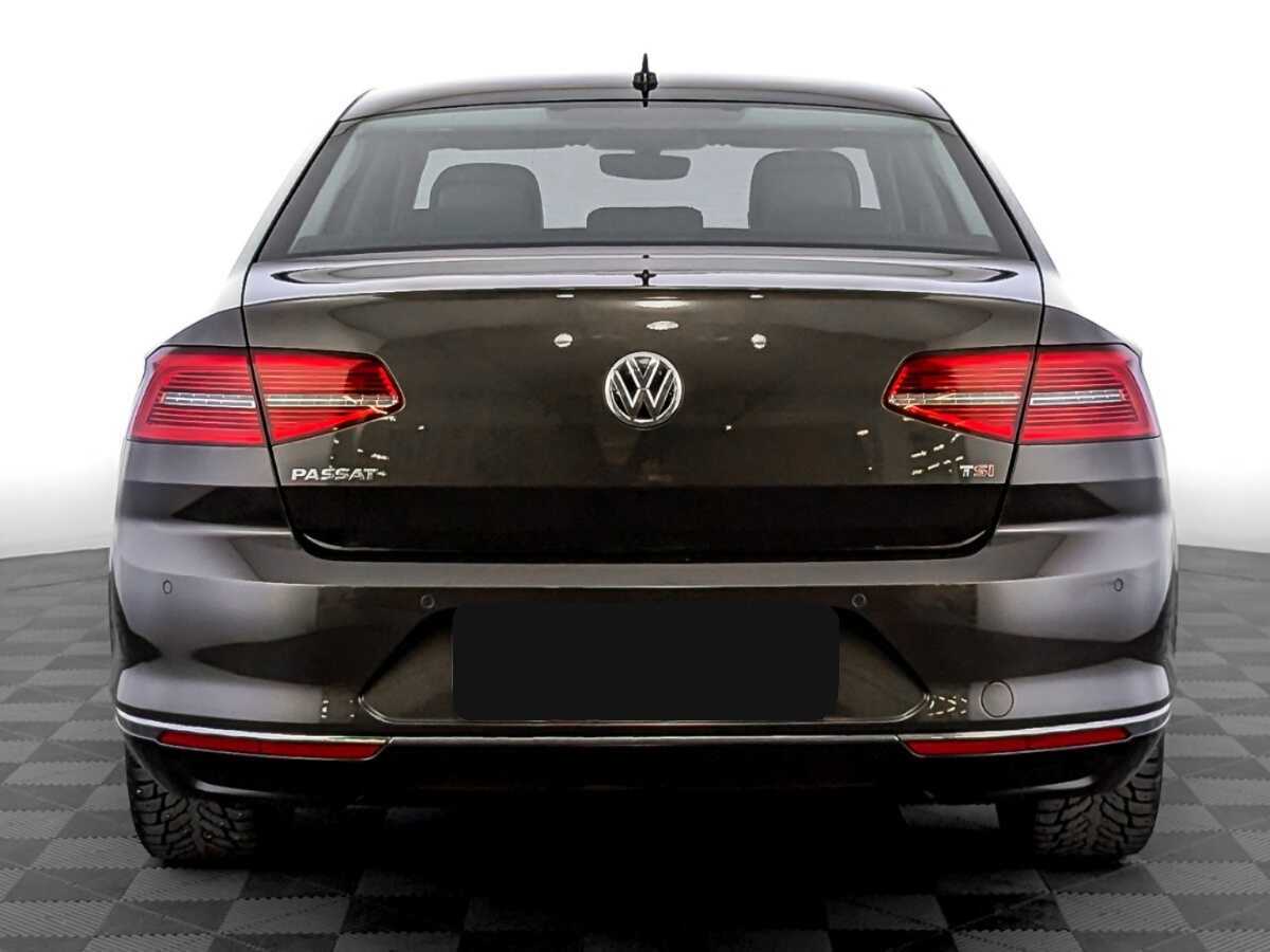 Купить Volkswagen Passat с пробегом. Фото: #5