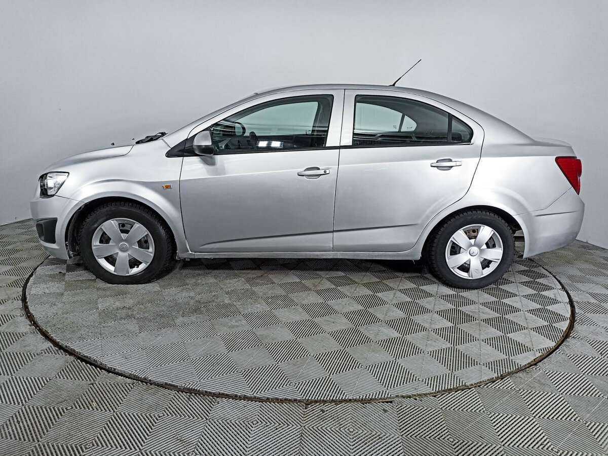Купить Chevrolet Aveo с пробегом. Фото: #7