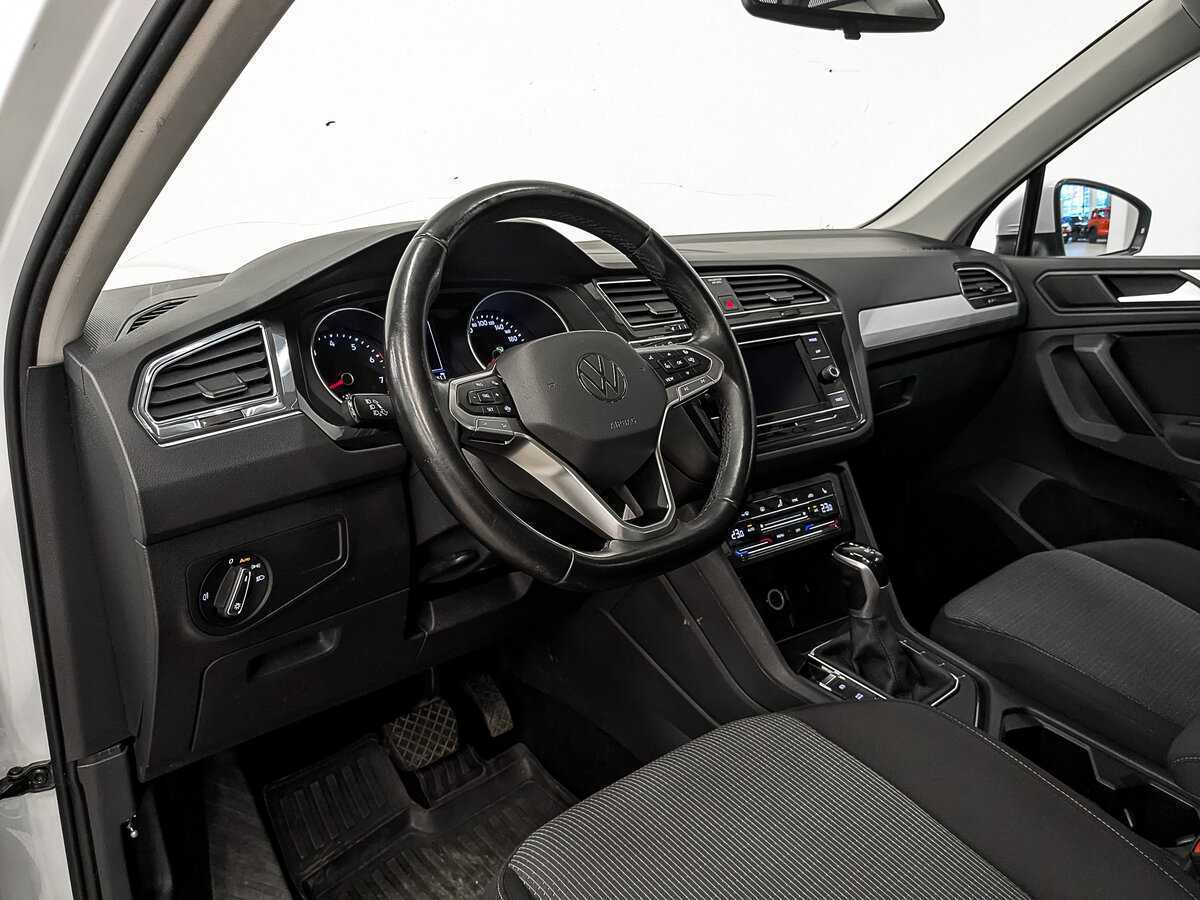 Купить Volkswagen Tiguan с пробегом. Фото: #14