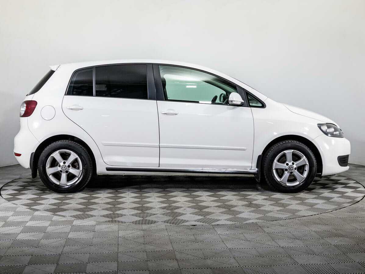 Купить Volkswagen Golf Plus с пробегом. Фото: #3