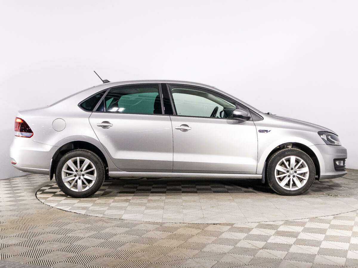 Купить Volkswagen Polo с пробегом. Фото: #3