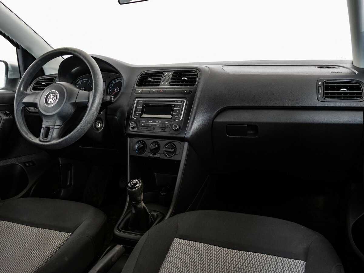 Купить Volkswagen Polo с пробегом. Фото: #6