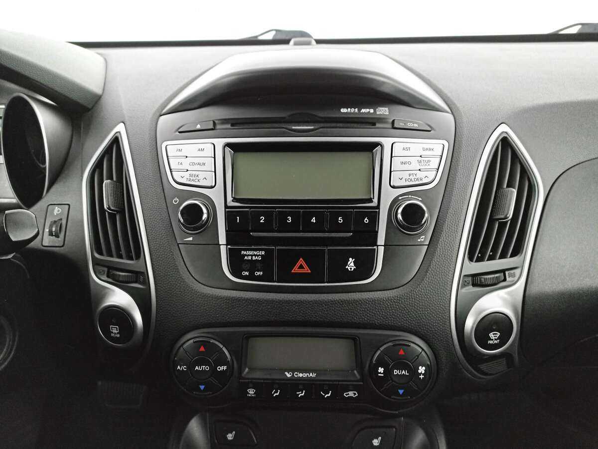 Купить Hyundai ix35 с пробегом. Фото: #9