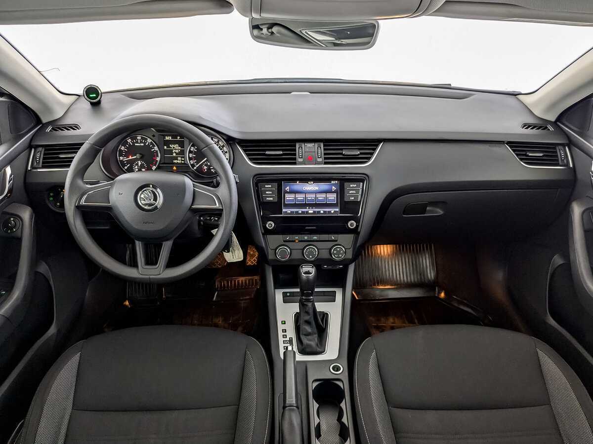 Купить Skoda Octavia с пробегом. Фото: #11