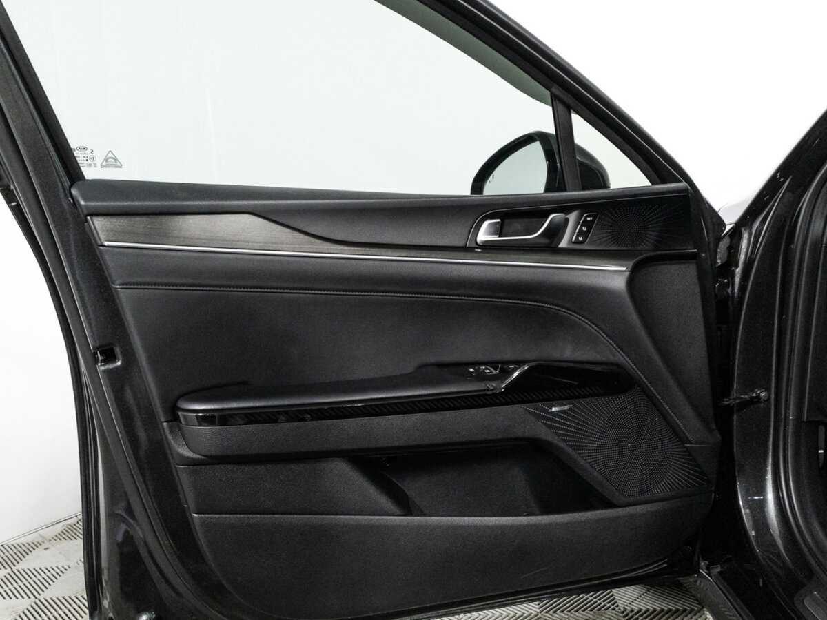 Купить Kia K5 с пробегом. Фото: #24