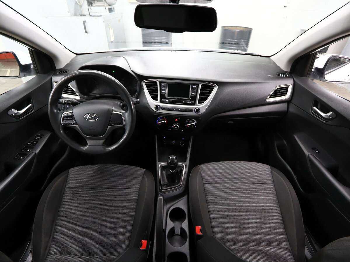 Купить Hyundai Solaris с пробегом. Фото: #17