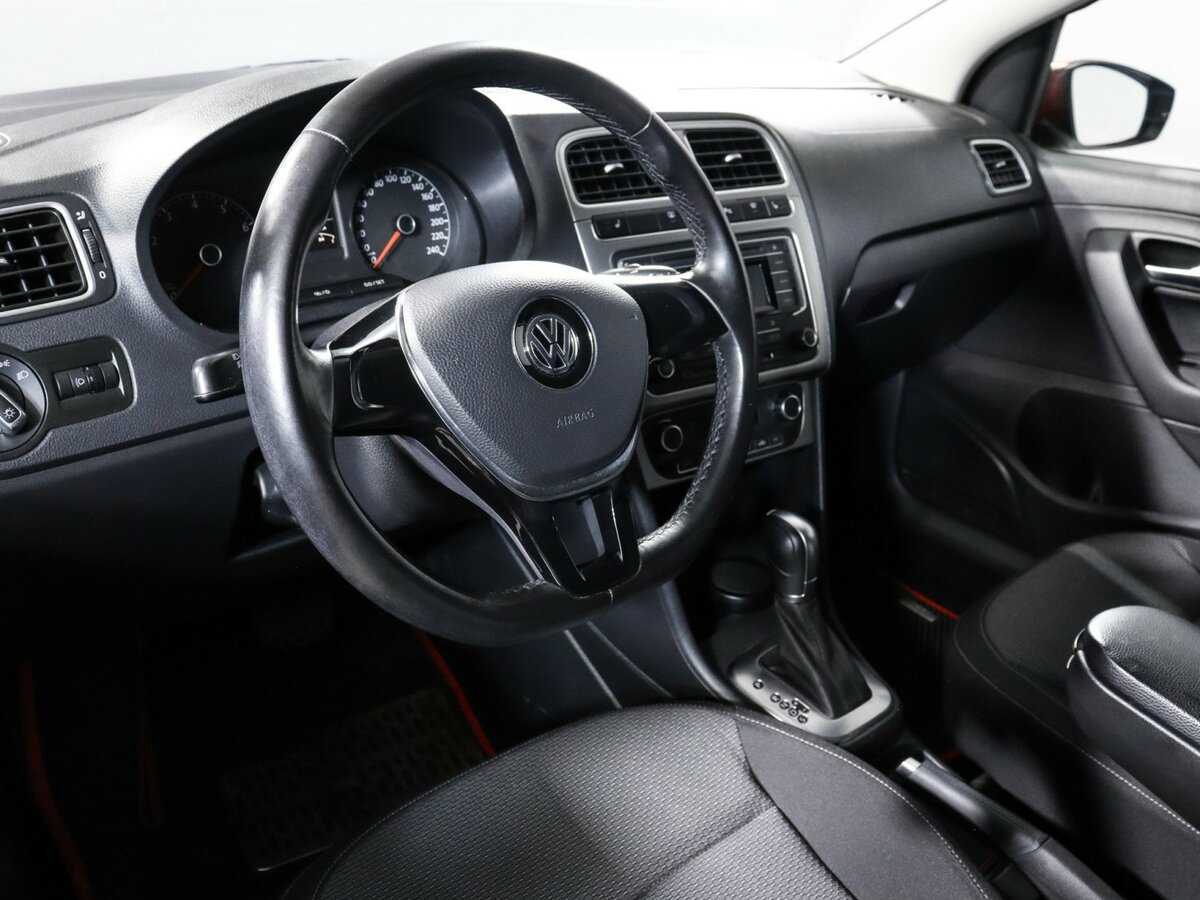 Купить Volkswagen Polo с пробегом. Фото: #13