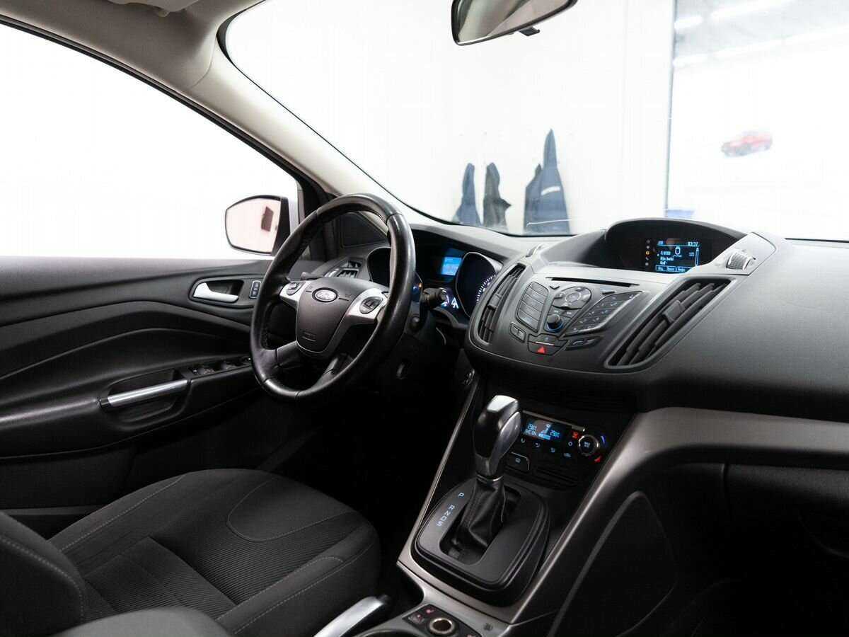 Купить Ford Kuga с пробегом. Фото: #14