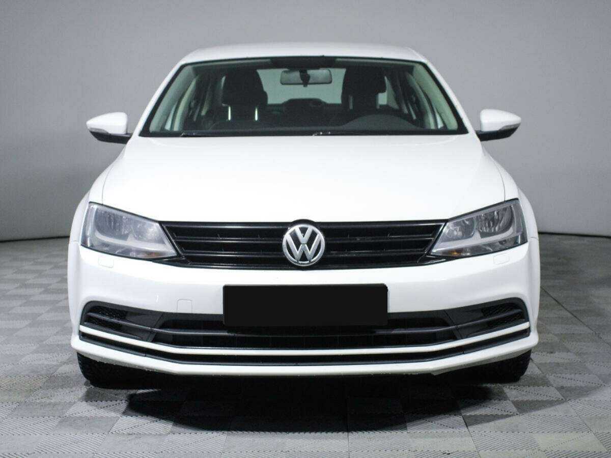 Купить Volkswagen Jetta с пробегом. Фото: #1