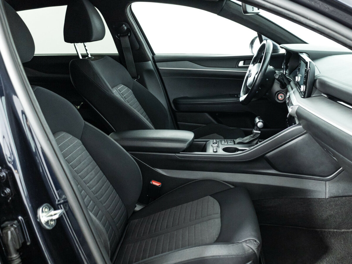 Купить Kia K5 с пробегом. Фото: #13