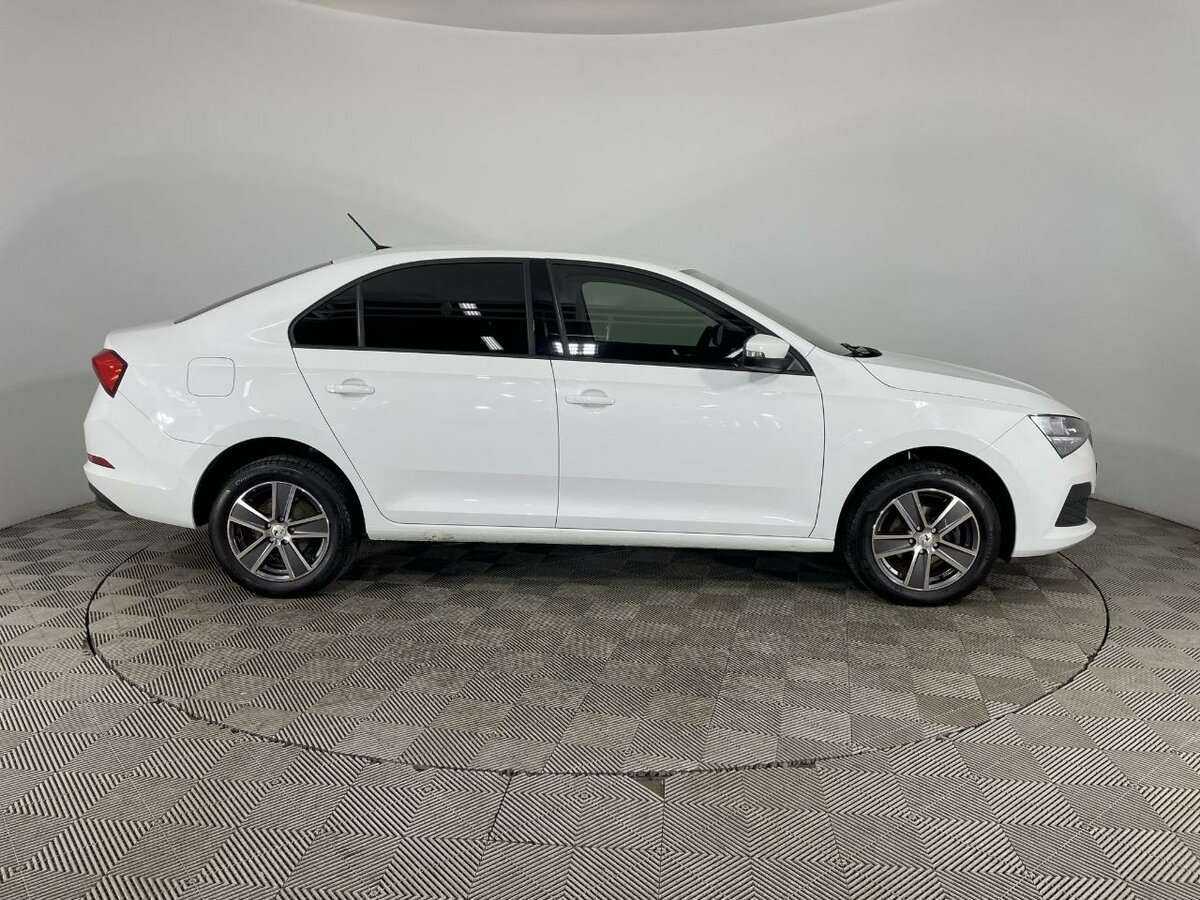 Купить Skoda Rapid с пробегом. Фото: #3