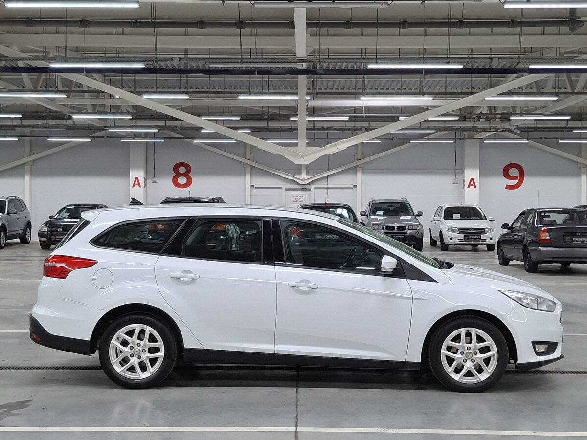 Купить Ford Focus с пробегом. Фото: #3