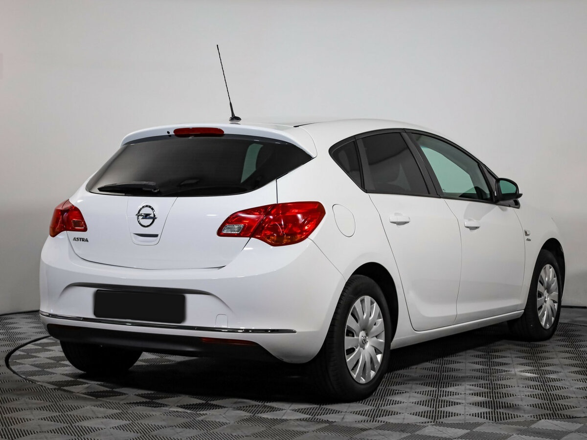 Купить Opel Astra с пробегом. Фото: #3