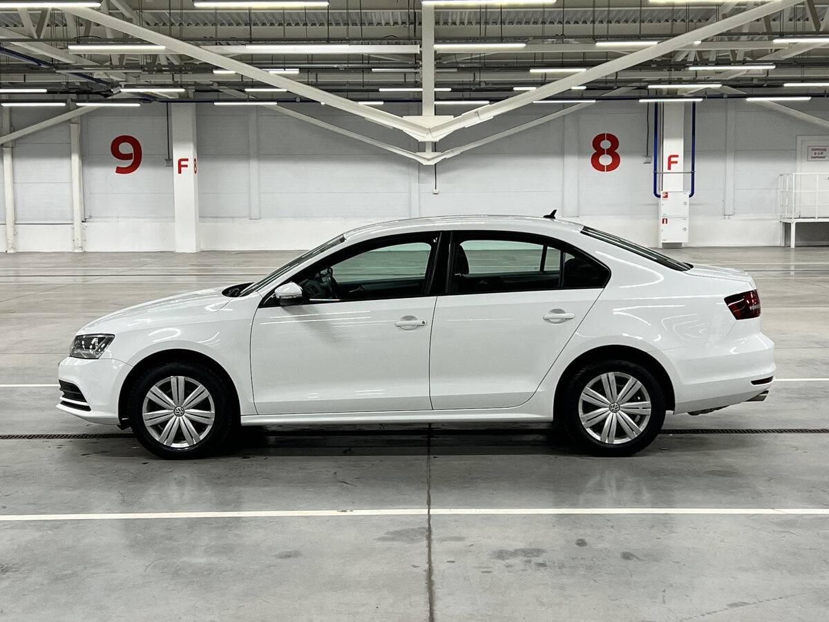 Купить Volkswagen Jetta с пробегом. Фото: #7