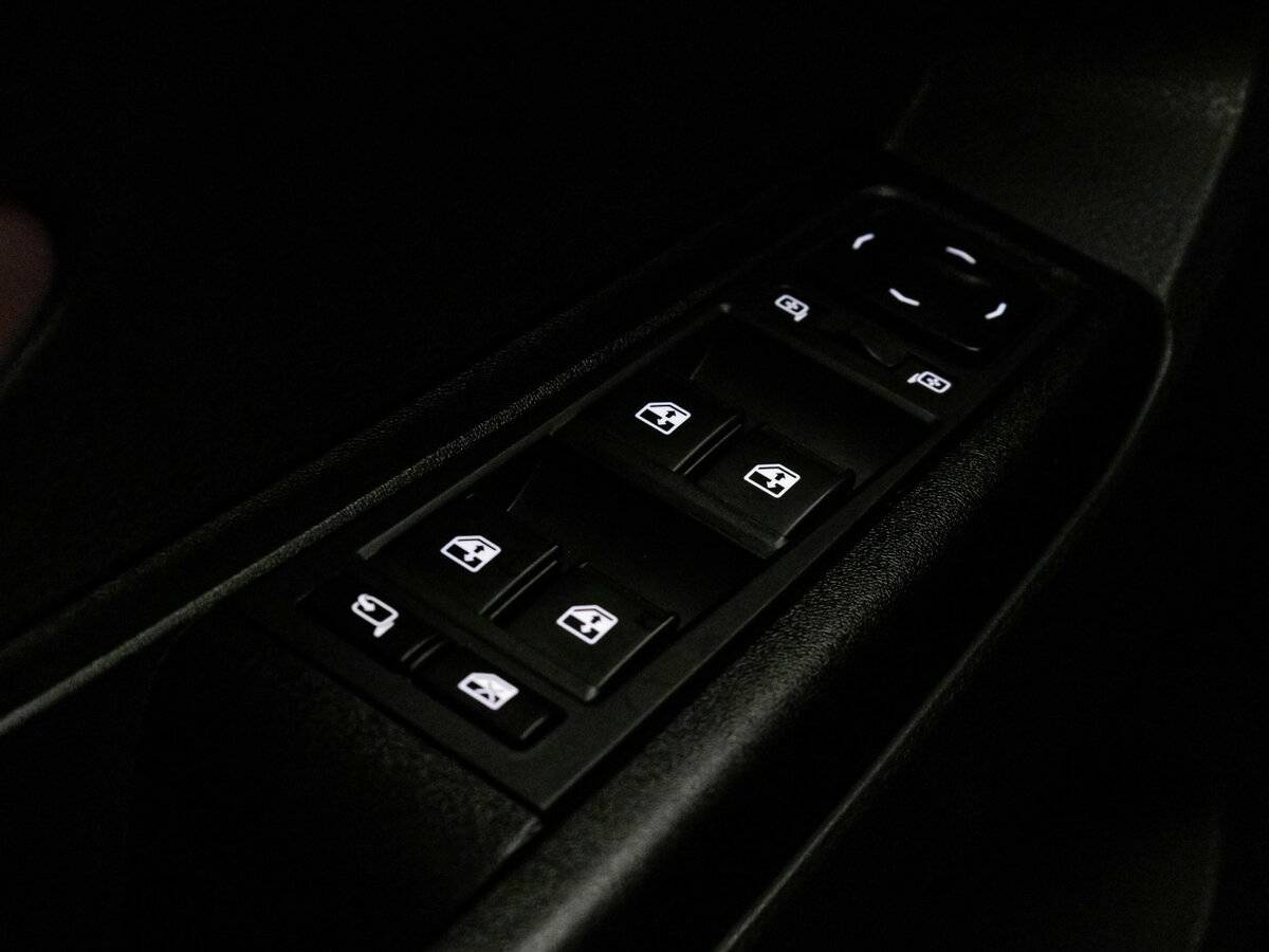 Купить Lada (ВАЗ) Vesta с пробегом. Фото: #11